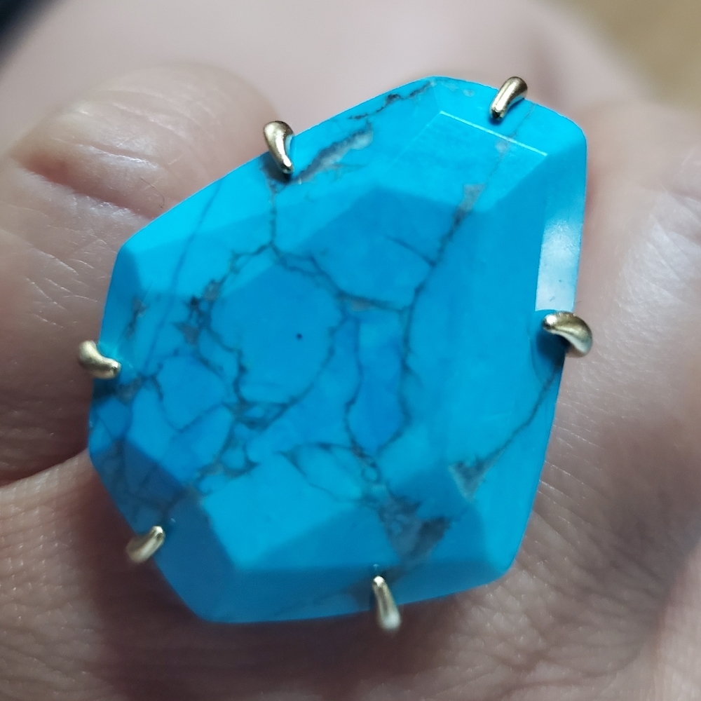 Beautiful authentic ring MEGAN gold